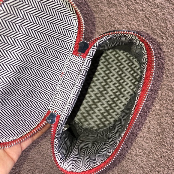 Red structured handbag - Picture 3 of 3